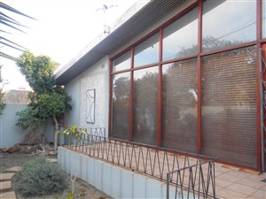 3 Bed House in Boston