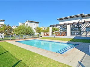 1 Bed Apartment in Dainfern Ridge