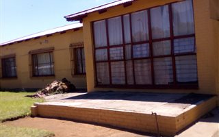 6 Bedroom House in Witbank Central