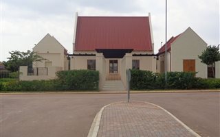 6950 m² Land available in Century Manor Estate