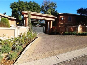 3 Bed Townhouse in Waterkloof Ridge
