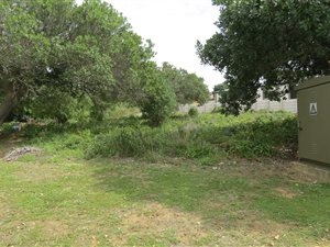 585 m² Land available in Stilbaai