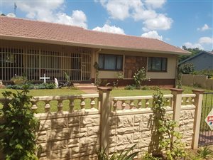 3 Bed House in Cleland