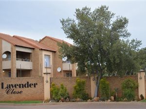2 Bed Townhouse in Boardwalk Villas