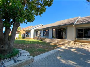 3 Bed House in Norkem Park