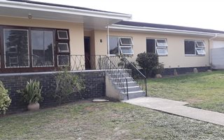 5 Bedroom House in Fernglen