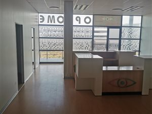 100 m² Commercial space in New Town Centre