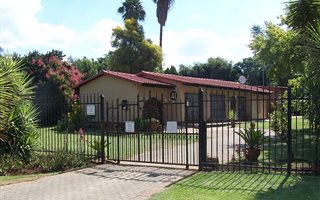 3 Bedroom House in Willow Park Manor
