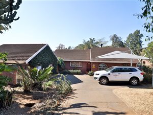 3 Bed House in Hayfields