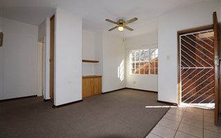 2 Bedroom Apartment in Universitas