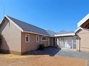 Commercial space in Nimrod Park