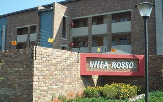 2 Bedroom Apartment in Rooihuiskraal