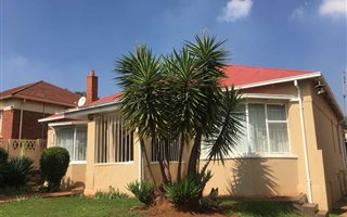 3 Bedroom House in Kensington