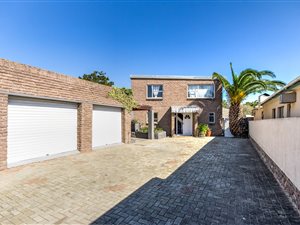 3 Bed House in Dobson