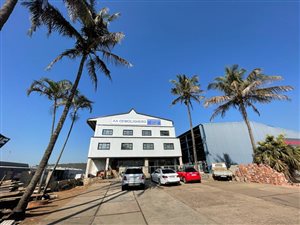 2600 m² Commercial space in Springfield