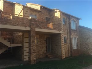 2 Bed Apartment in Mooikloof Ridge