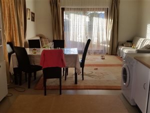 2 Bed Garden Cottage in President Park