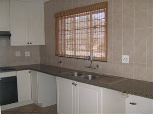 3 Bed Apartment in Isandovale