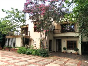 11 Bed House in Eastwood