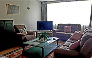 3 Bedroom Apartment in Benmore Gardens