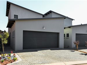 3 Bed House in Olympus AH