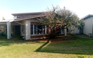 4 Bedroom House in Klisserville