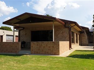3 Bed House in Rensburg