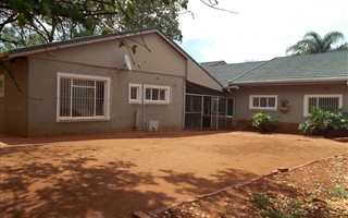 2 ha Farm in Strydfontein and surrounds