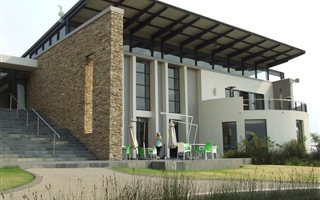 2 Bedroom Apartment in Jackal Creek Golf Estate