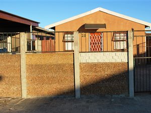 2 Bed House in Scottsdene