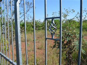 2360 m² Land available in Waterfall