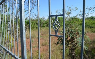 2360 m² Land available in Waterfall