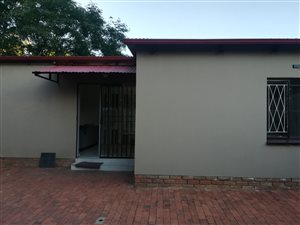 1 Bed Garden Cottage in Montgomery Park