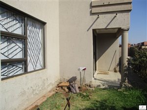 3 Bed House in Tembisa
