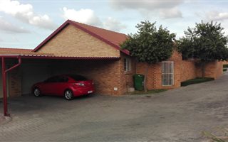2 Bedroom Townhouse in The Reeds