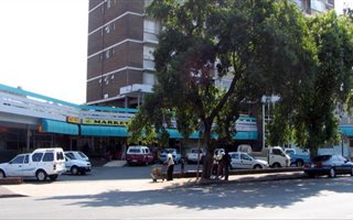 200 m² Retail Space in Glenwood