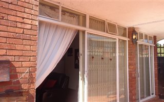 3 Bedroom Townhouse in Elarduspark
