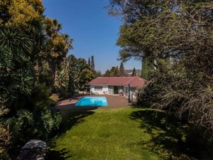 4 Bed House in Senderwood