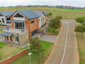 4 Bed House in Copperleaf