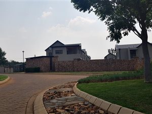 478 m² Land available in Redstone Country Estate
