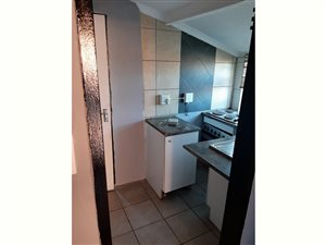 10 Bed House in Hurst Hill