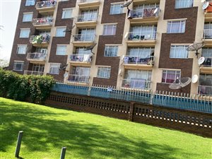 1 Bed Apartment in Vereeniging Central
