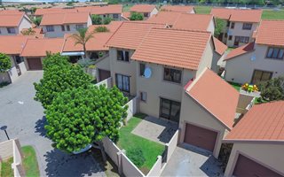 2 Bedroom House in Noordwyk