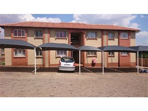 2 Bed Apartment in Rensburg