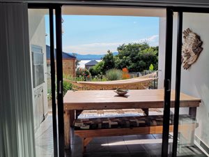 2 Bed Apartment in Mossel Bay Central