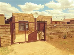 2 Bed House in Orange Farm