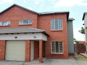 3 Bed House in Waterval East
