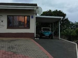 0.5 Bed Garden Cottage in Illovo Glen
