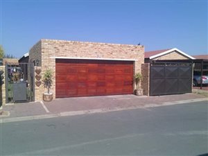 3 Bed Townhouse in Krugersdorp Central