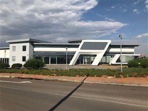 4040 m² Industrial space in Erand Gardens